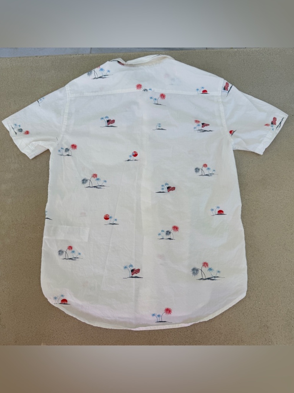 Billabong‎ Button Down Shirt Mens Small Tropical USA Patriotic 4th of July Flag - Picture 3 of 8